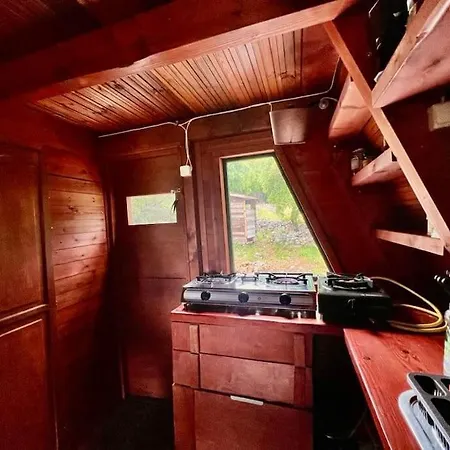A-frame Off The Grid Feriehus Khalikerí